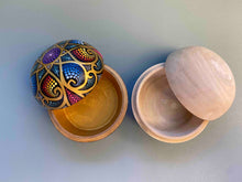 Load image into Gallery viewer, Handmade White Teak Wooden Bowls by Mustofa Art
